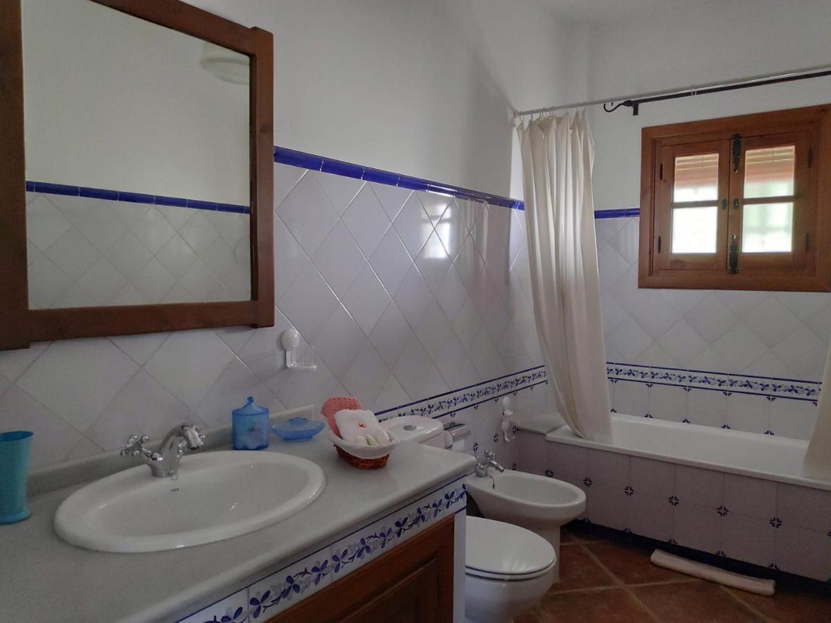 Вилла Cortijo El Arrejadero Villanueva del Rosario Экстерьер фото